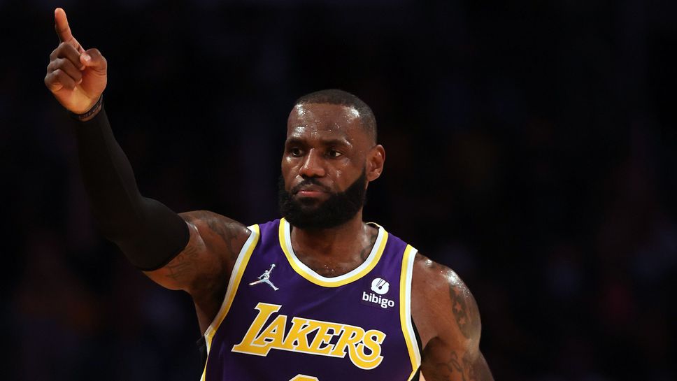 ЛeБрон изведе Лейкърс до успех, който прекъсна серията на Кливланд