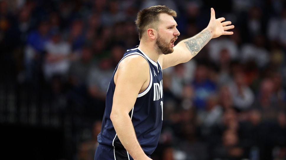 Лука Дончич се размина с контузия при победата над Минесота