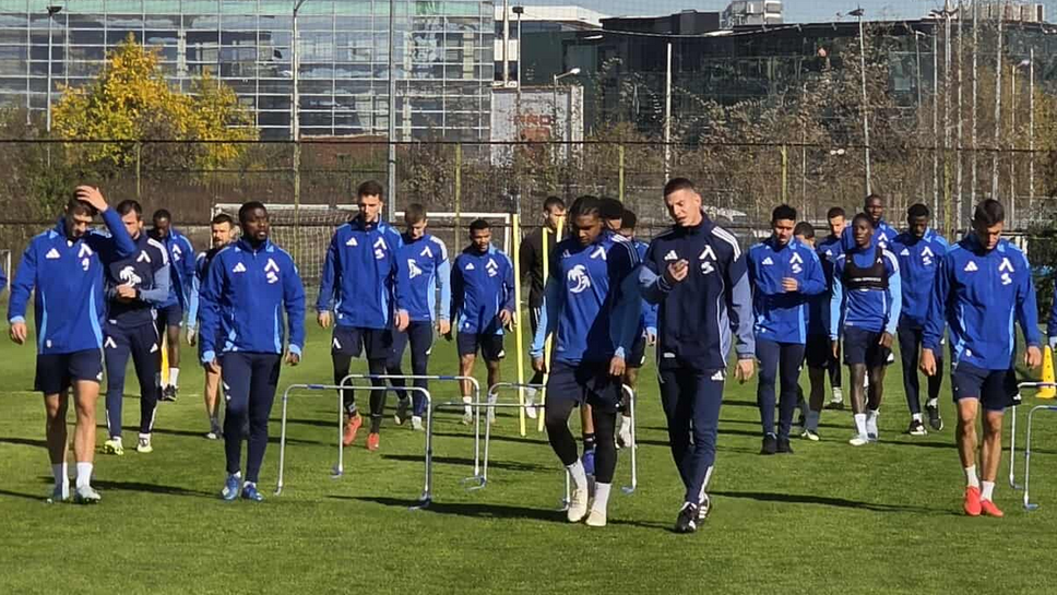 Левски тренира в добро настроение след успеха в Пазарджик