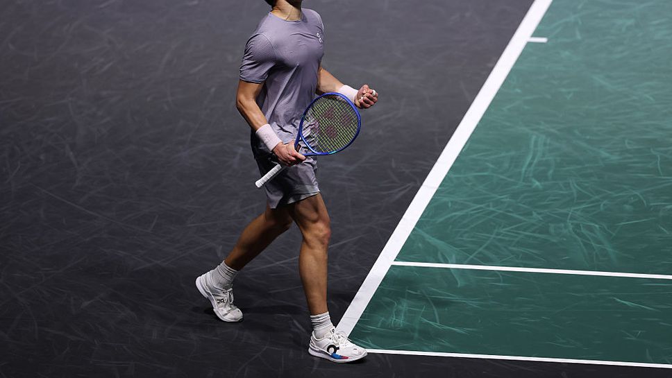 Бен Шелтън и Алекс де Минор постигнаха победи в третия