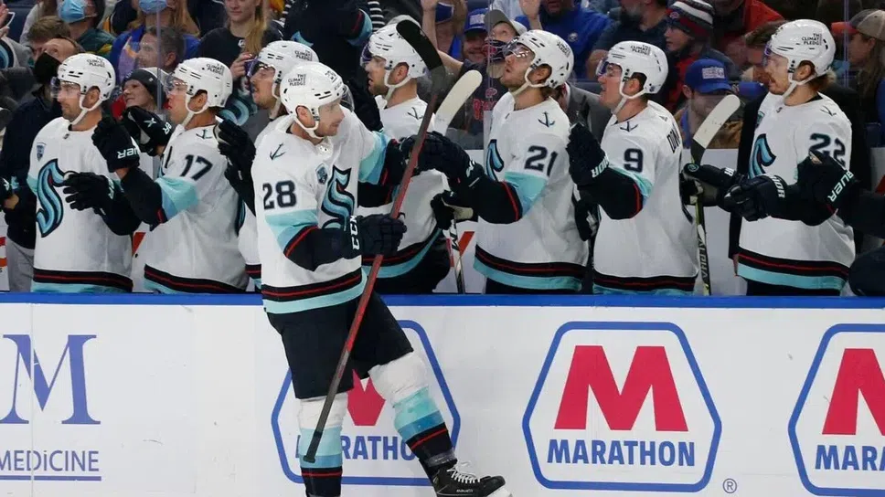 МакКан и Апълтън с по две попадения при успех на новака в НХЛ Сиатъл срещу Бъфало