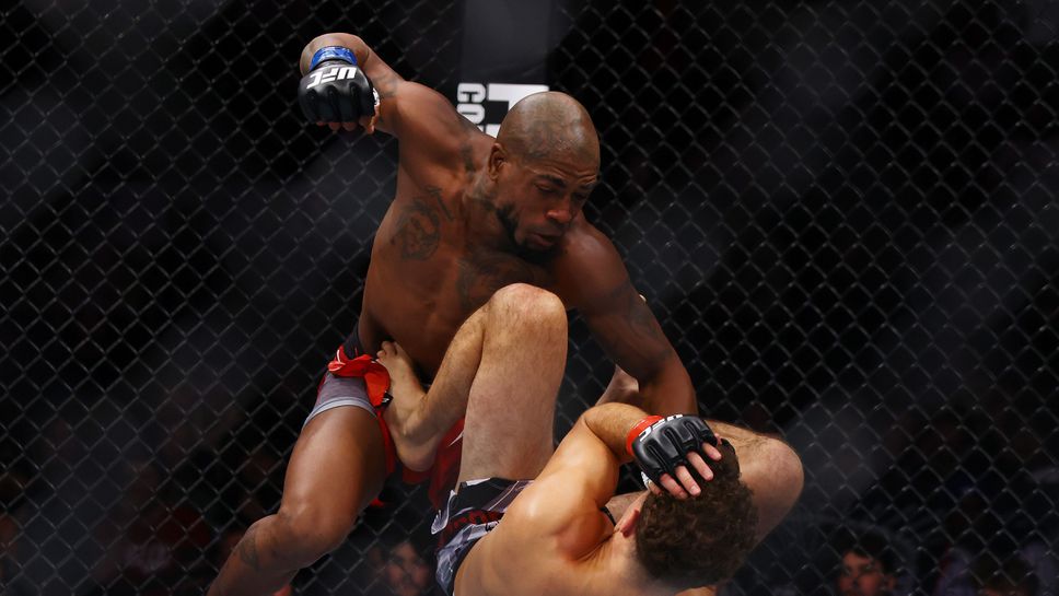 Нови битки бяха добавени към UFC 319