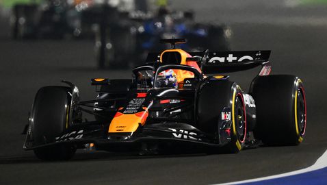  Стратегически гаф на Макларън подари победа в Катар на Макс Верстапен 