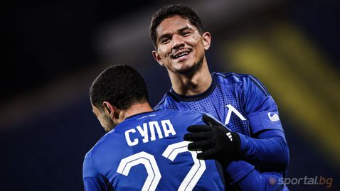 Куршума се срещна с агента си