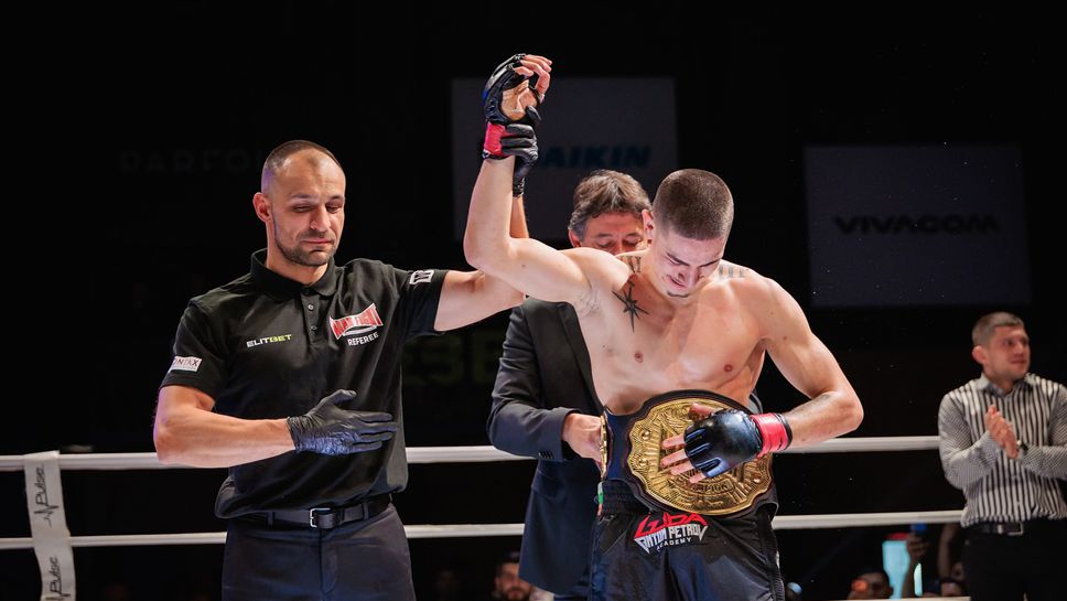 Мартин Петков си заслужи титлата на МAX FIGHT с мощен удар в тялото