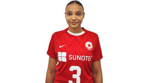 Никол Окоро: Отборът ни не може да се събере достатъчно