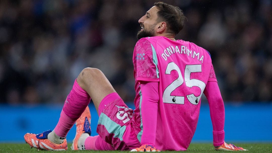 Донарума симулирал контузия, за да може Сити да надвие Лийдс?