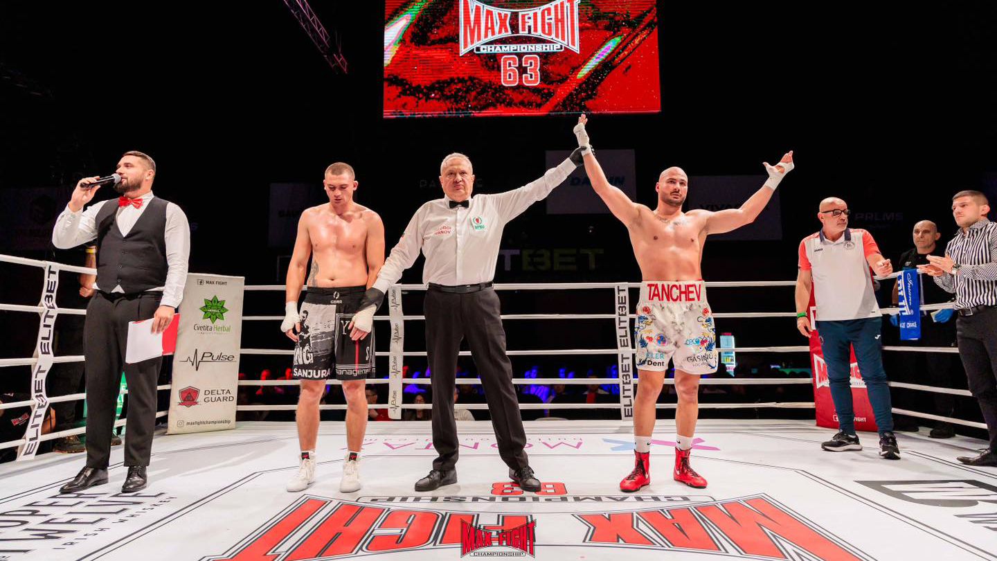 Георги Танчев доминира и победи на МАX FIGHT 63