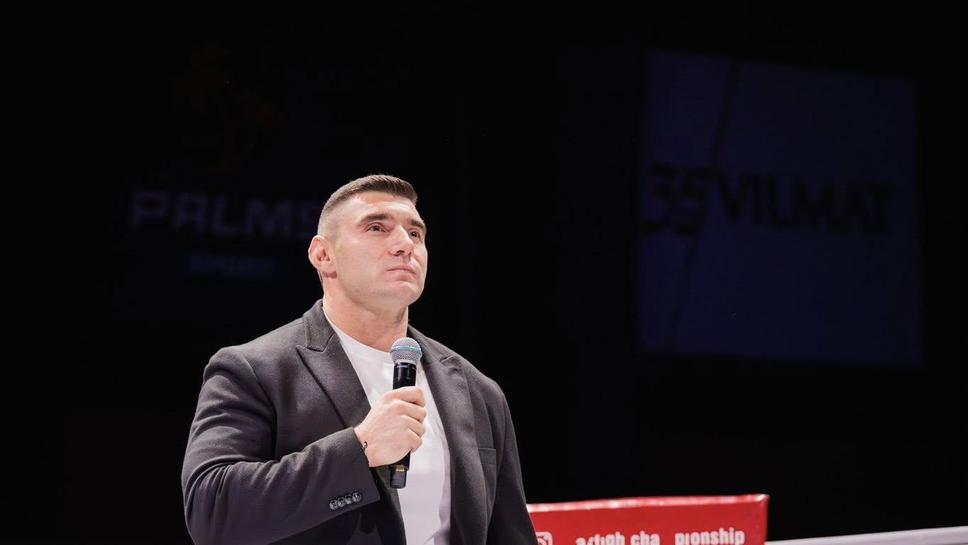 Иван Запрянов срещу опитен румънец на MAX FIGHT 65