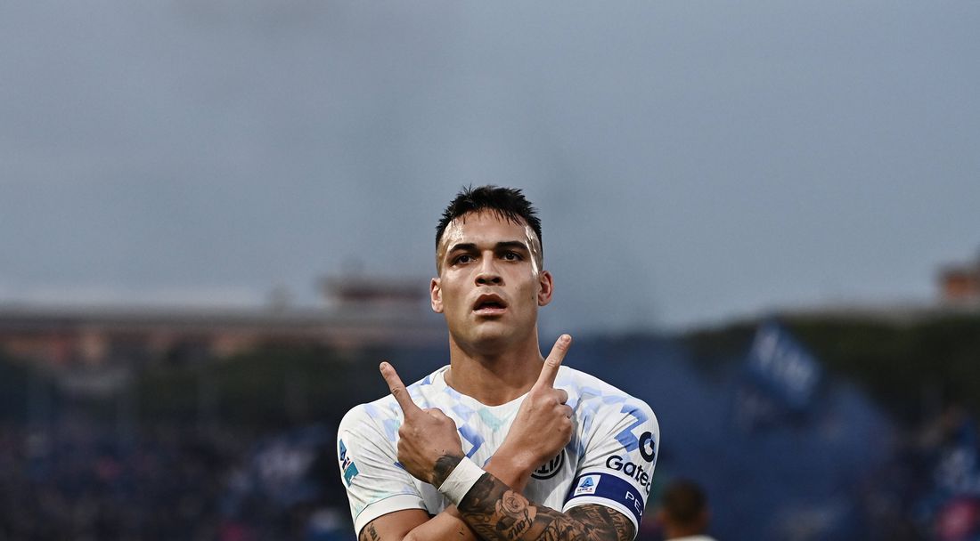 Магията на Лаутаро Мартинес върна усмивките на Интер