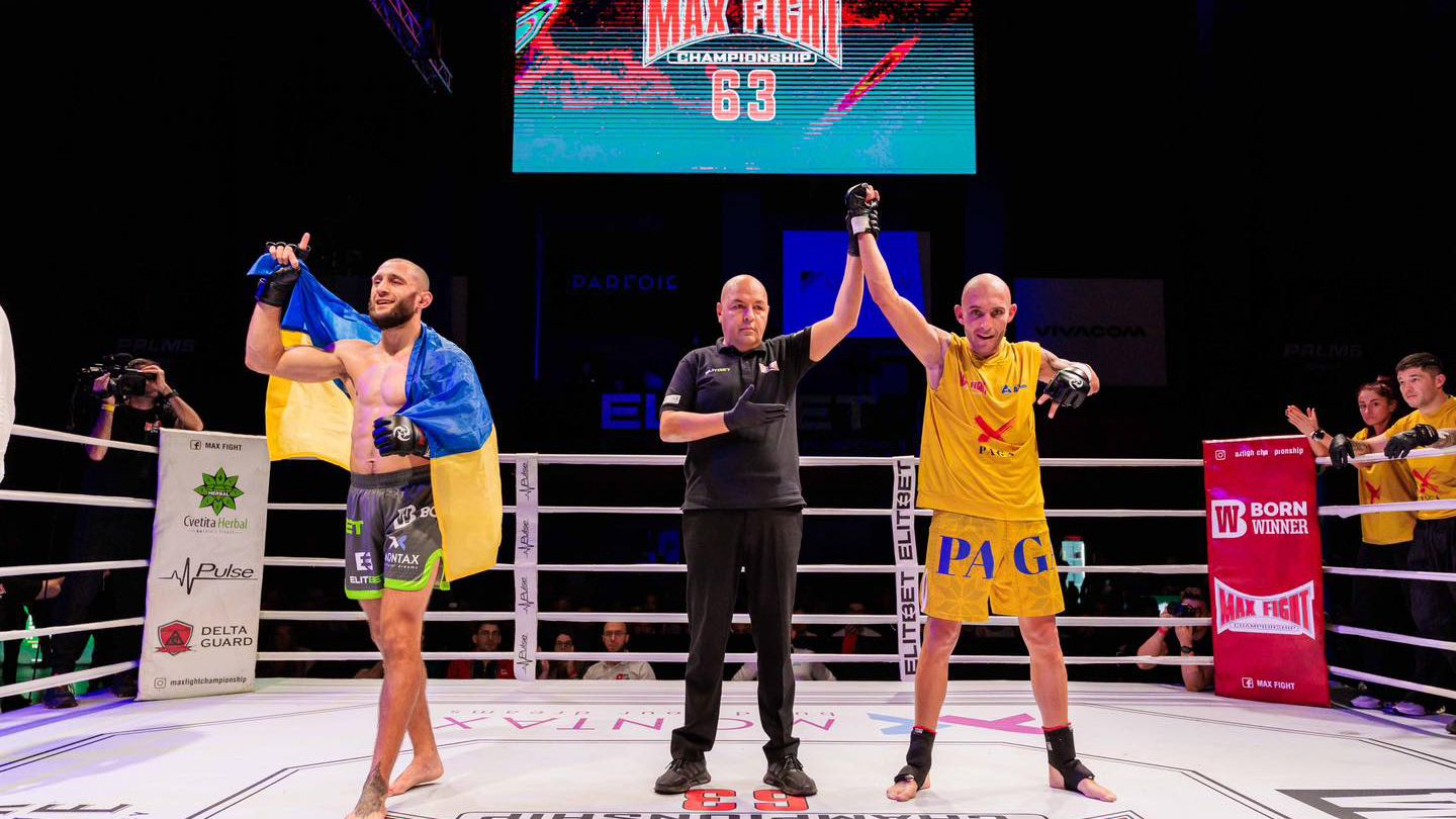 Гецов и Власюк вдигнаха публиката на MAX FIGHT 63 на крака