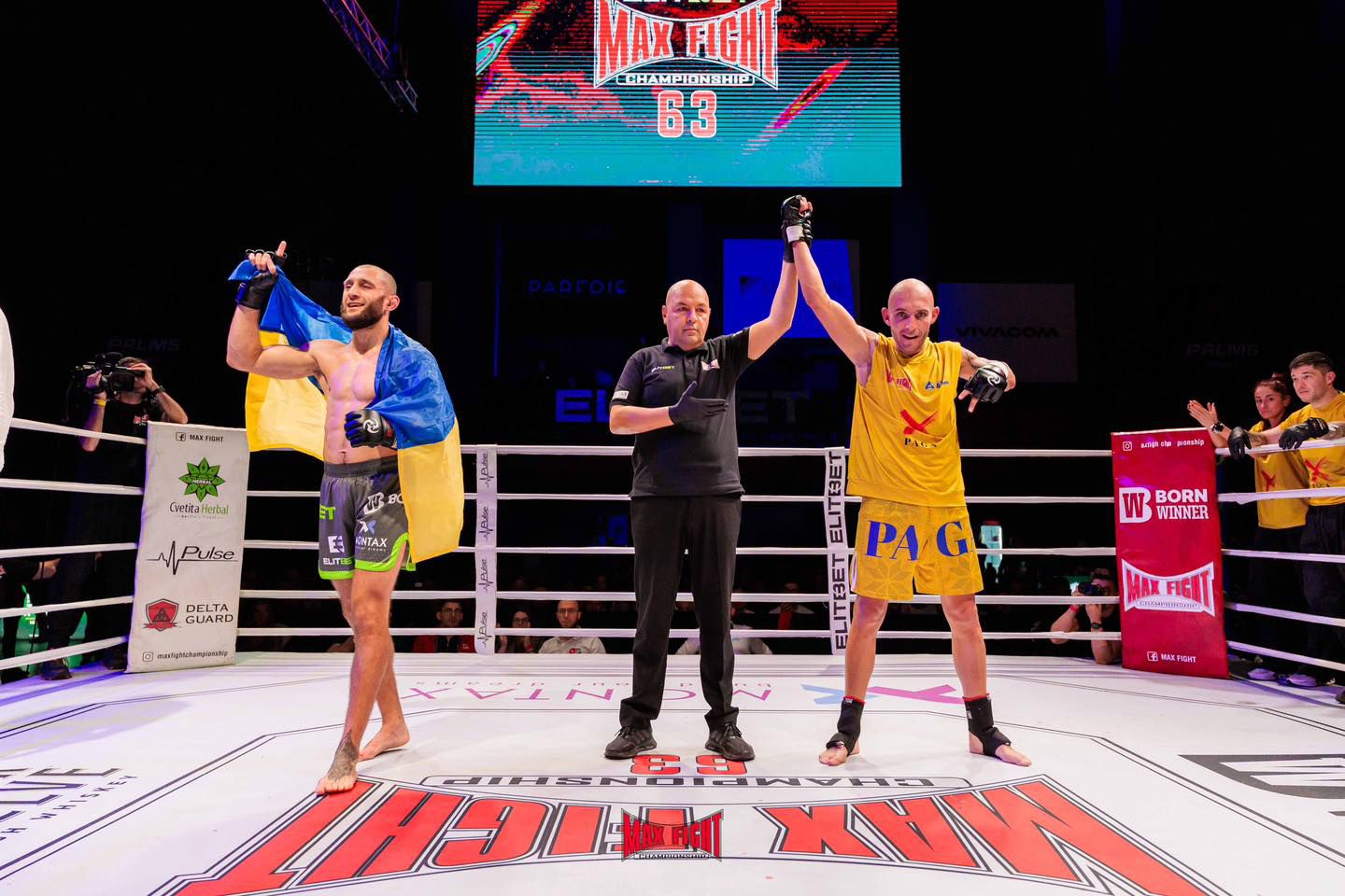 Гецов и Власюк вдигнаха публиката на MAX FIGHT 63 на крака