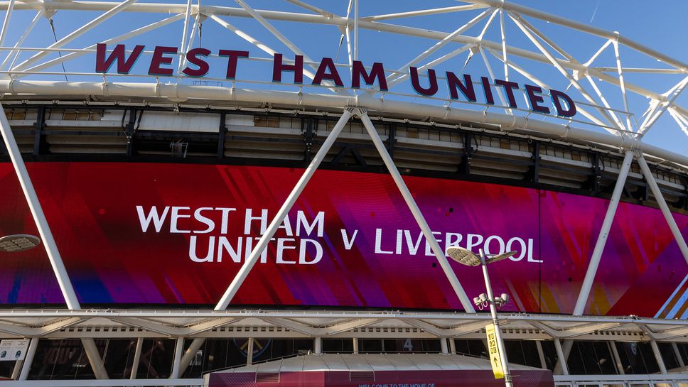 Уест Хам посреща шампиона Ливърпул на Лондон Стейдиъм в двубой