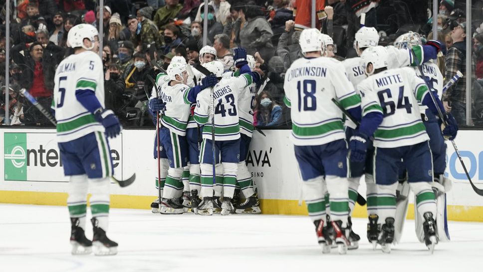 Седма поредна победа за Ванкувър в НХЛ под ръководството на Брус Будро