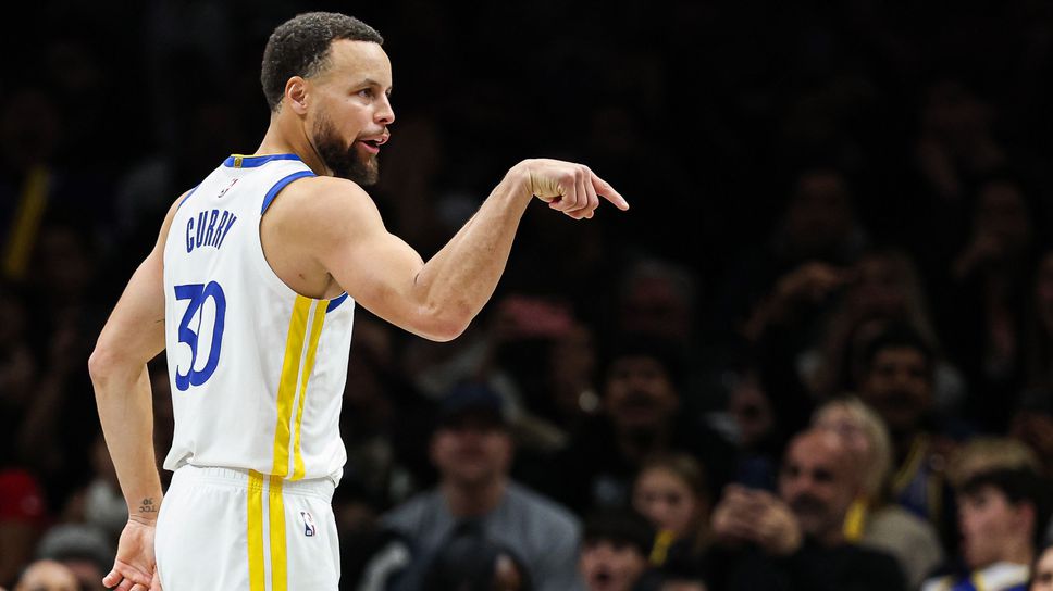 Голдън Стейт Уориърс надигра Бруклин Нетс със 120 107 в