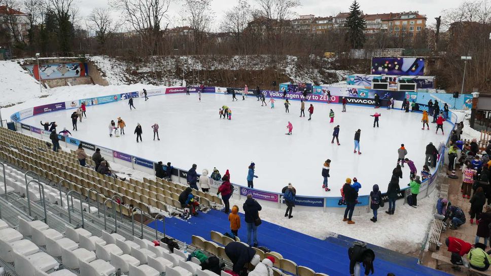 Близо 2 тона стъкло събра кампанията на ЕКОПАК и пързалка „Юнак“ „RE-спортувай: Стъкло за кънки“