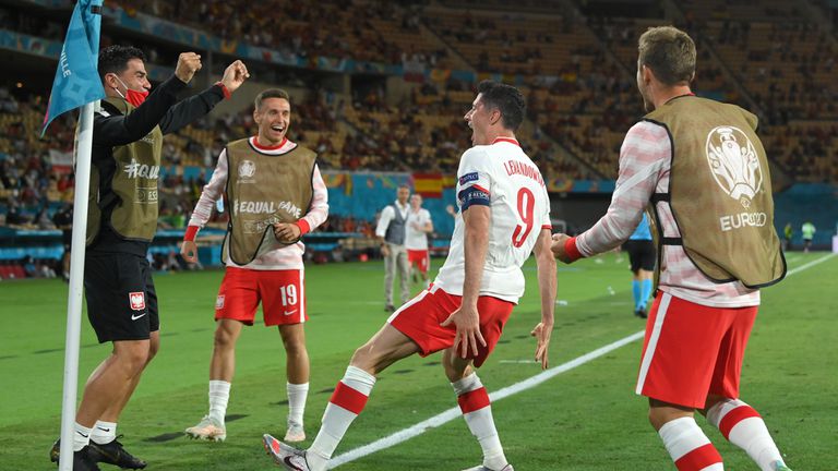 Полският футболен съюз назначи Чеслав Михневич за селекционер на националния
