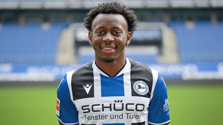  Арминия подписа с национал на Съединени американски щати 