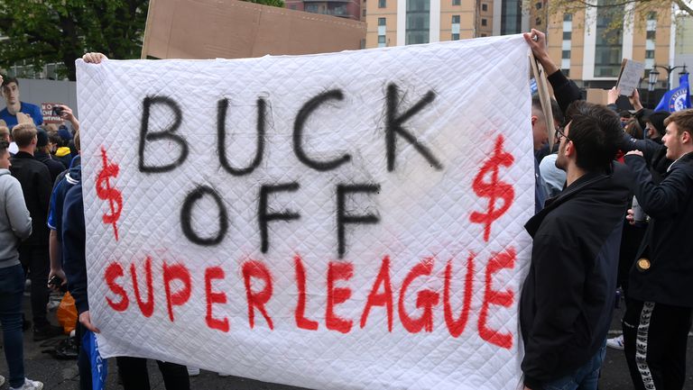 Обявеният план за промяна на проекта за Суперлигата доведе до
