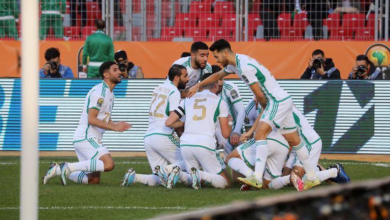 Домакинът Алжир се класира на финал в Шампионата на африканските