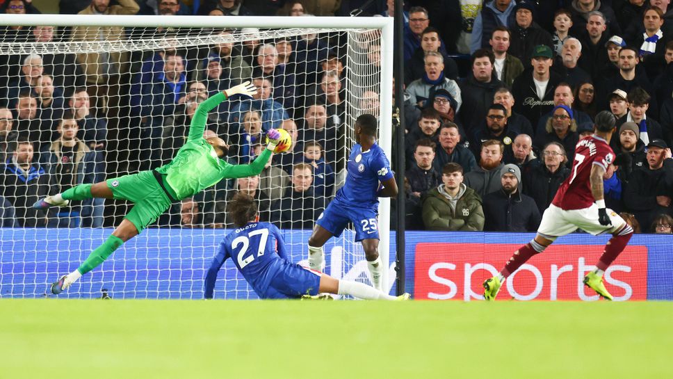 Челси 0:2 Уест Хам, "чуковете" с добър аванс на почивката