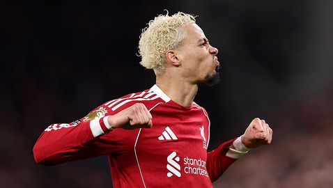  Класата на Екитике и Виртц покоси Нюкасъл, Ливърпул с безапелационна първа победа в Премиър лийг за годината 