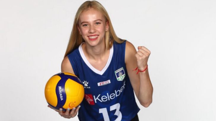 Националката Мерелин Николова донесе първата победа на нейния Бахчелиевлер Беледийе