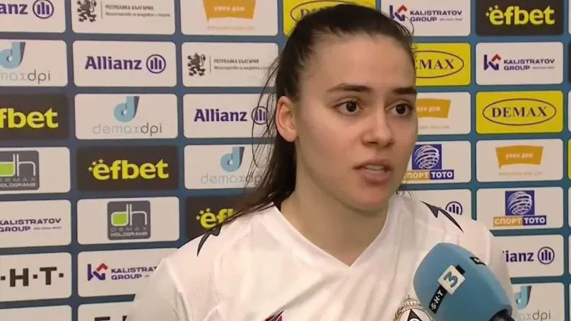 Моника Берова завърши с 14 точки за Славия но и