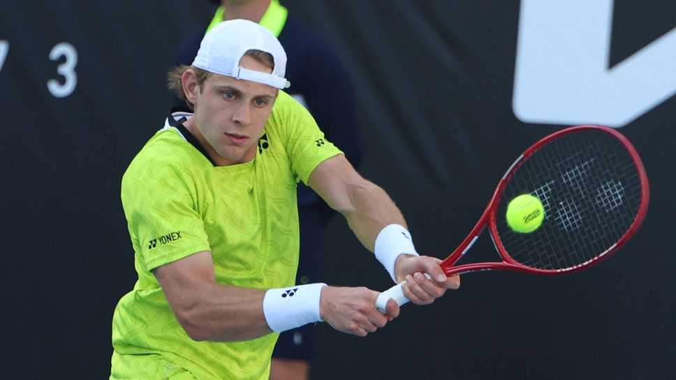 Първата ракета на Белгия Зизу Бергс ще пропусне мача от