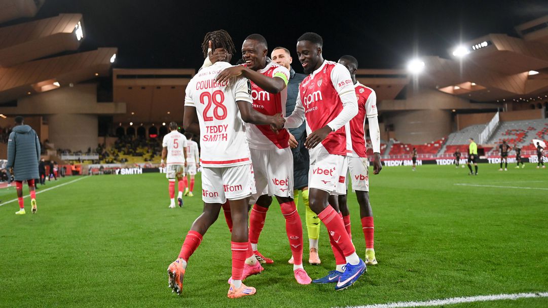 Монако спря пропадането със здрав бой над Рен