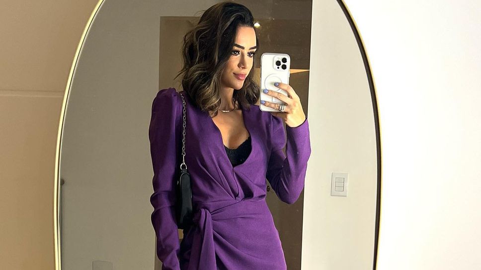 Гаджето на Неймар се разгорещи в зашеметяваща фотосесия