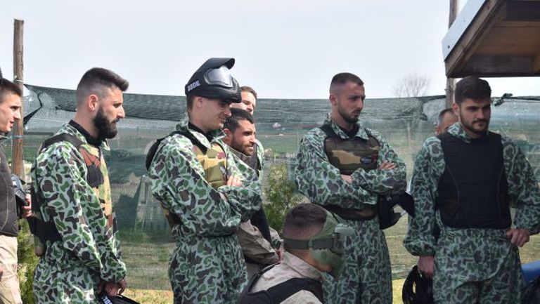  Локомотив (Пд) сплоти колектива с пейнтбол 