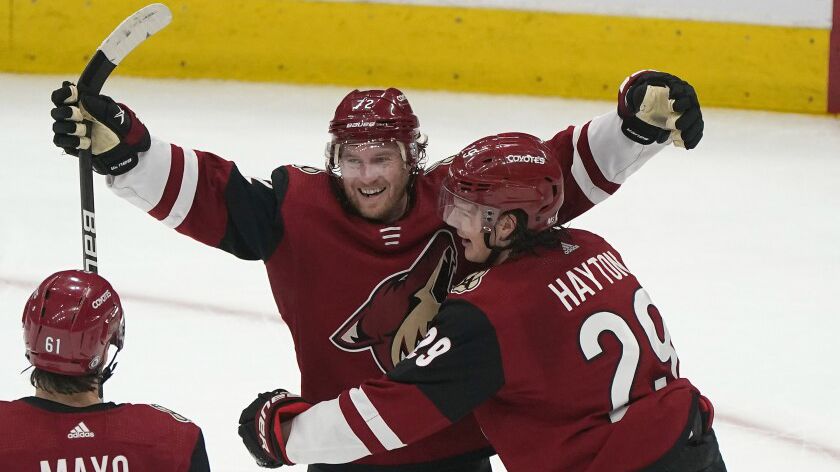 Аризона прекъсна черна серия