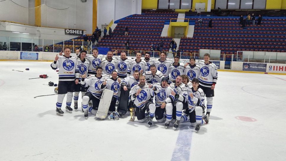 Ирбис-Скейт защити титлата си в първенството на България по хокей на лед