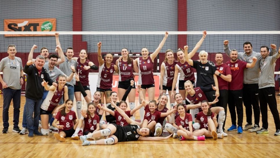 Нася Димитрова и Рапид на полуфинал в Румъния