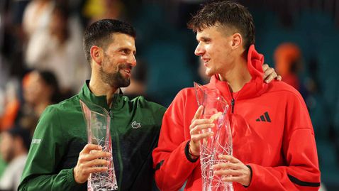 Меншик: Час преди финала държах в ръката си формуляр за отказване