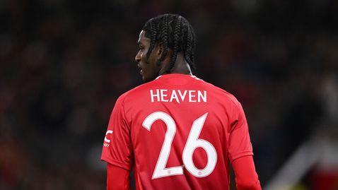  Един от младите гении на Ман Юнайтед възобнови тренировки 