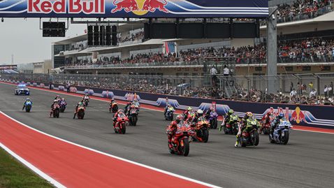  Защо автобус контролът забави старта на Гран При на Америките в MotoGP 
