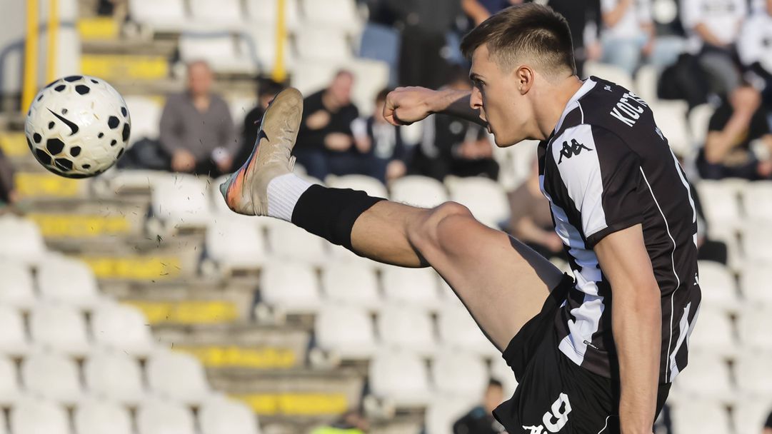 Милан привлече тийнейджър от Партизан