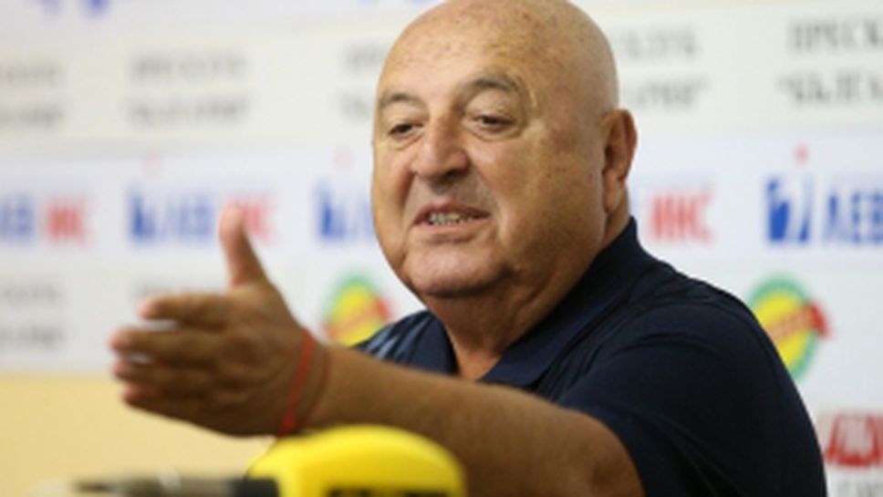 Пресконференция на Венци Стефанов