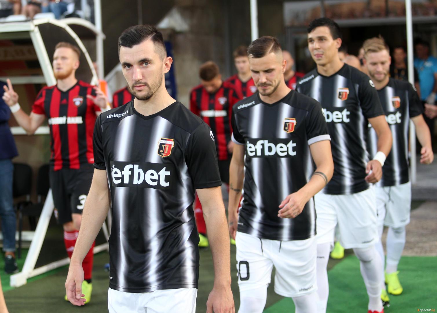 Локомотив (Пловдив) - Спартак (Търнава) 2:0