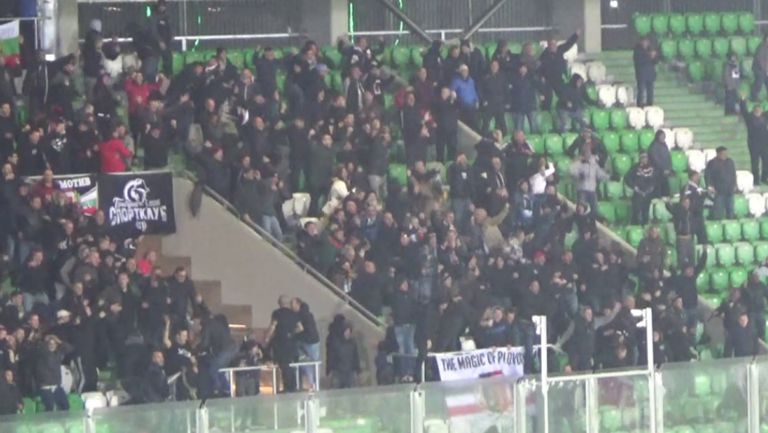 Феновете на Локомотив изпаднаха в екстаз след гола на Ожболт