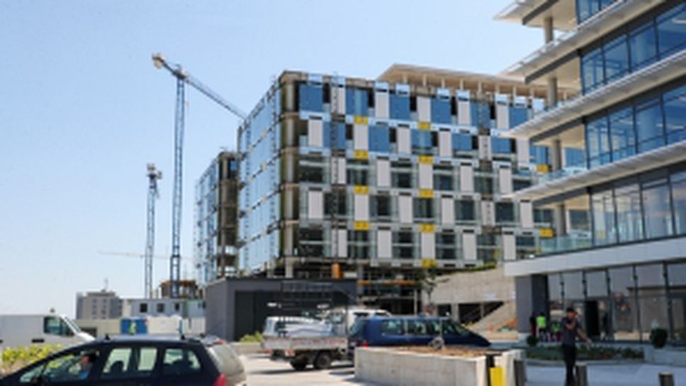 Вижте как върви строежът на новата зала на волейболния Левски