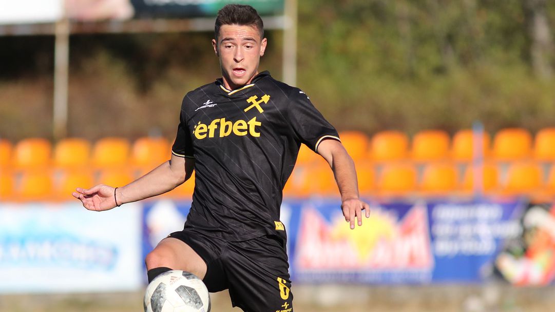 Банско привлече капитана на Пирин (Разлог)