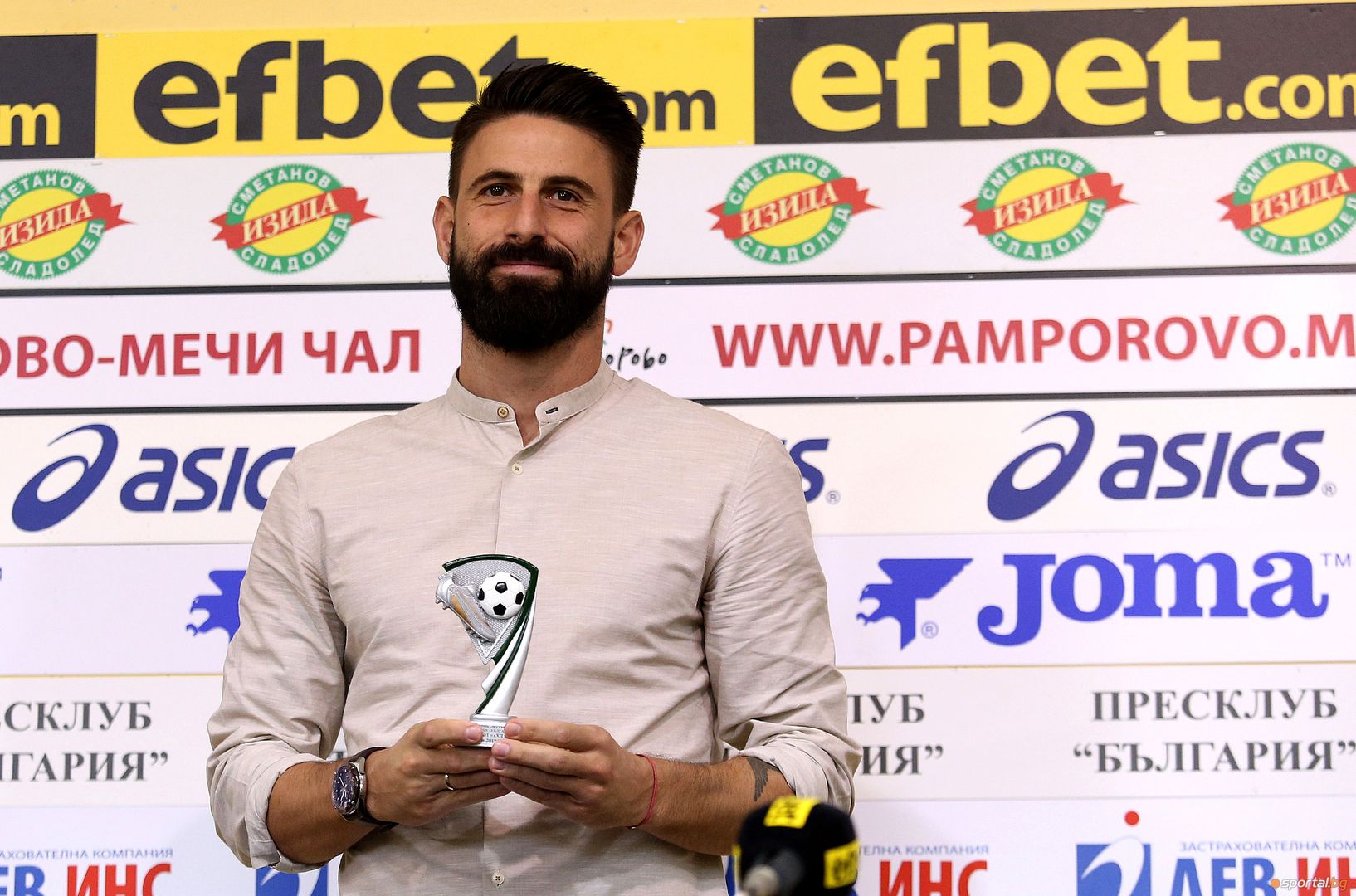 Наградиха Димитър Илиев за играч №1 на 12-ти кръг