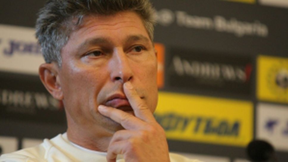 Пресконференция на Красимир Балъков преди мача с Англия