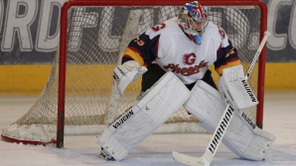 Легендарният вратар Петер Чех дебютира в хокея