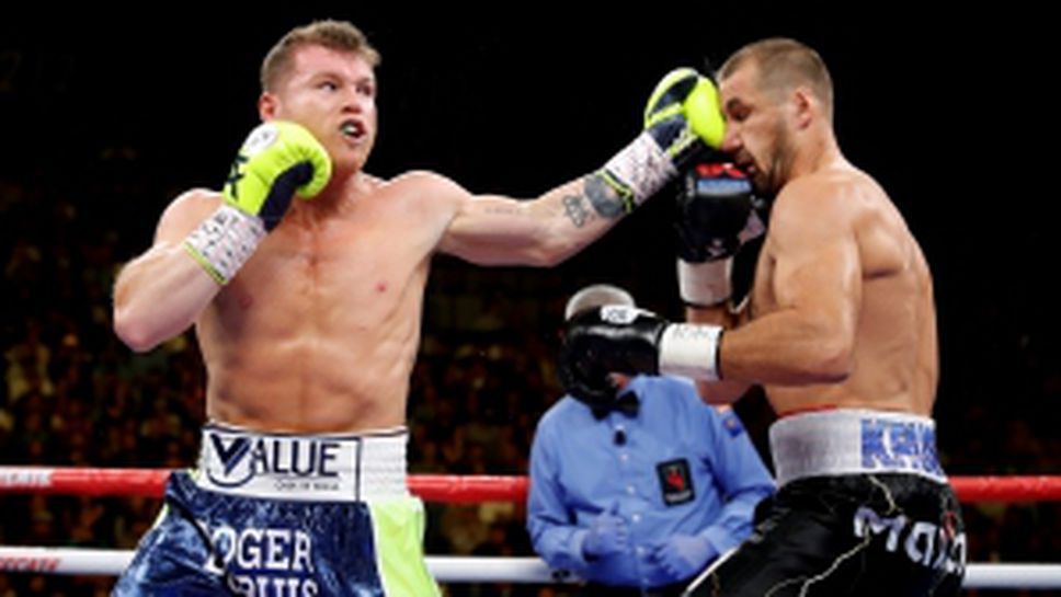 Канело приспа Ковальов и стана шампион в четвърта категория