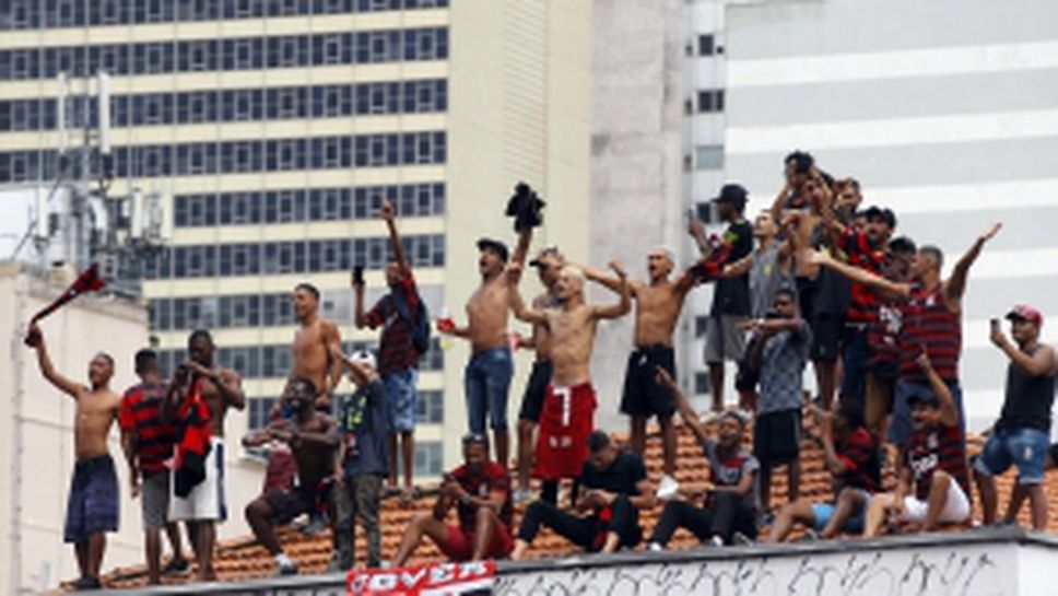 Рио в делириум при посрещането на героите от Фламенго