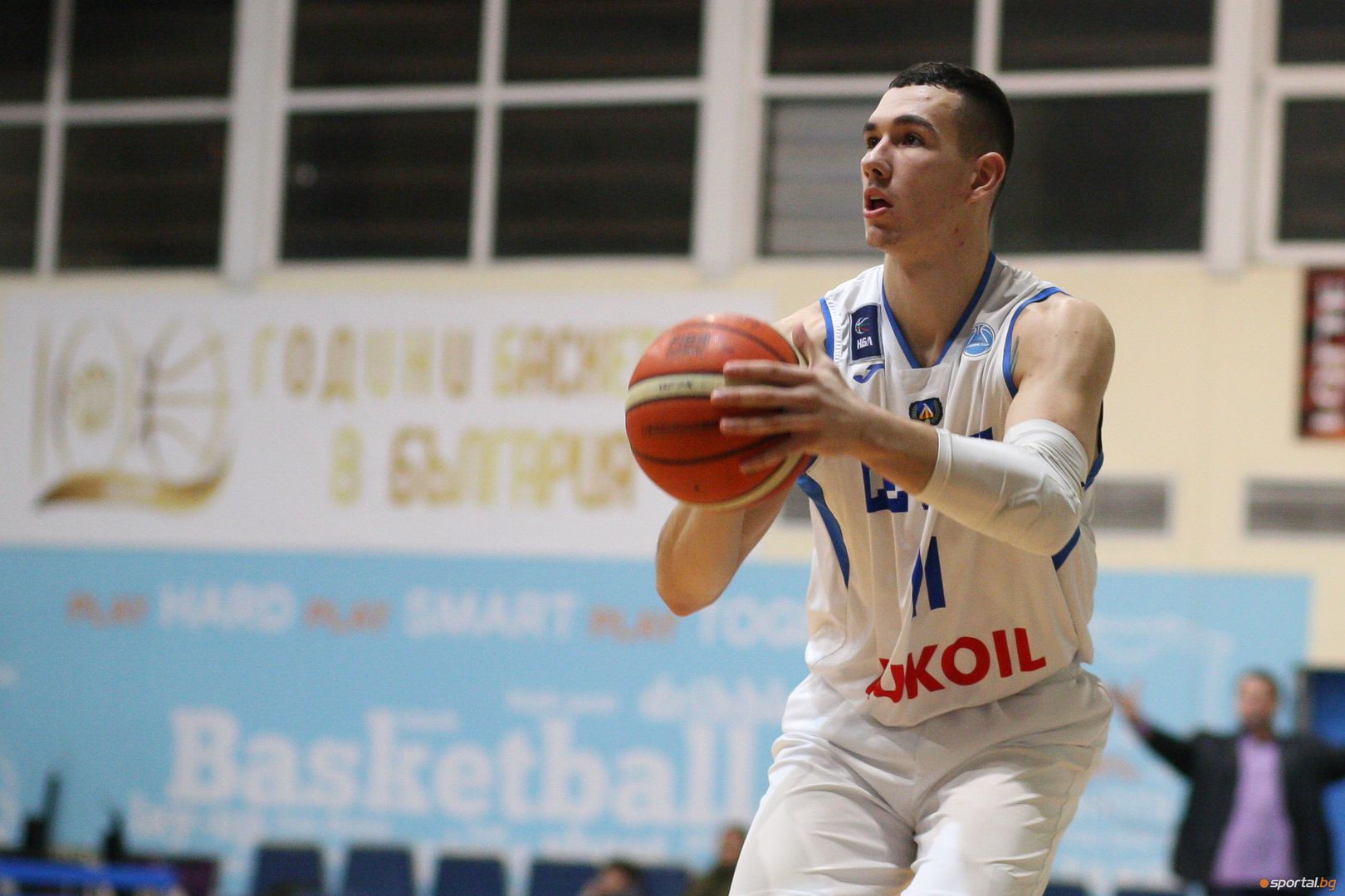 Левски - Черно море Тича